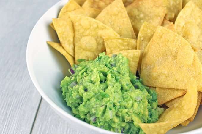 Simple-Healthy-Guacamole-Recipe