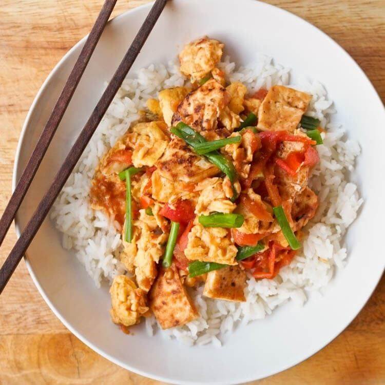 Stir-Fried Tomatoes With Scrambled Eggs